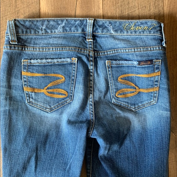 7 For All Mankind Sz 4 Distressed Flare Jeans - Picture 8 of 10
